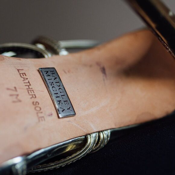 Badgley Mischka Gold Metallic Formal Shoes (7M) - Picture 5 of 7